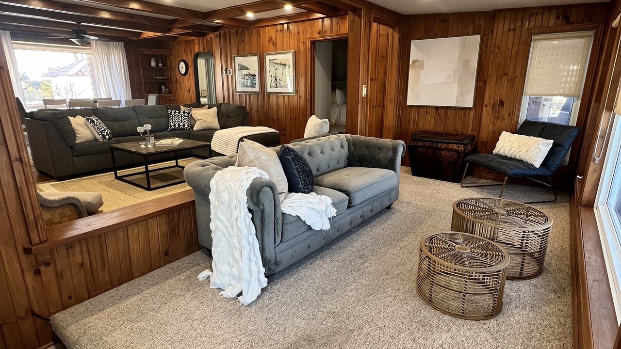 Photo of Livingroom in Leamington