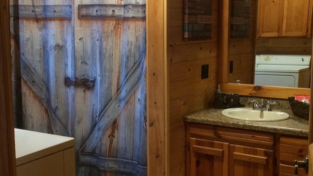 Photo of Bathroom in Marshall