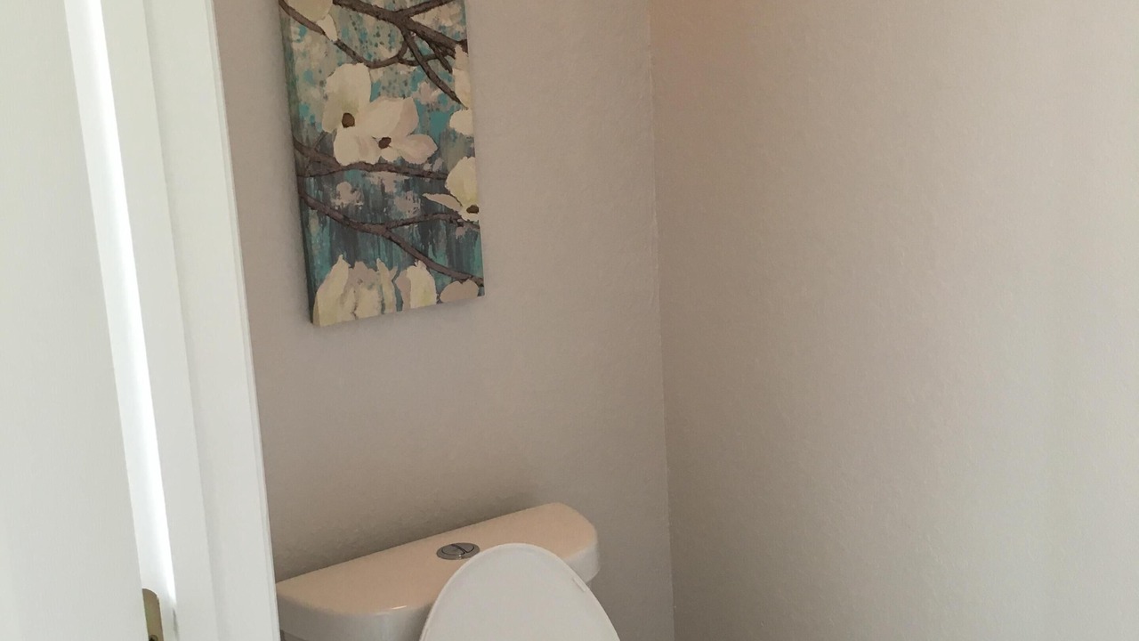 Photo of Bathroom in Trafalgar Village