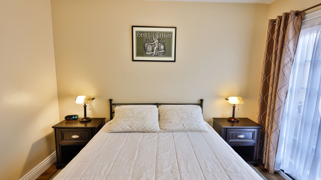 Photo of Bedroom in Del Rey