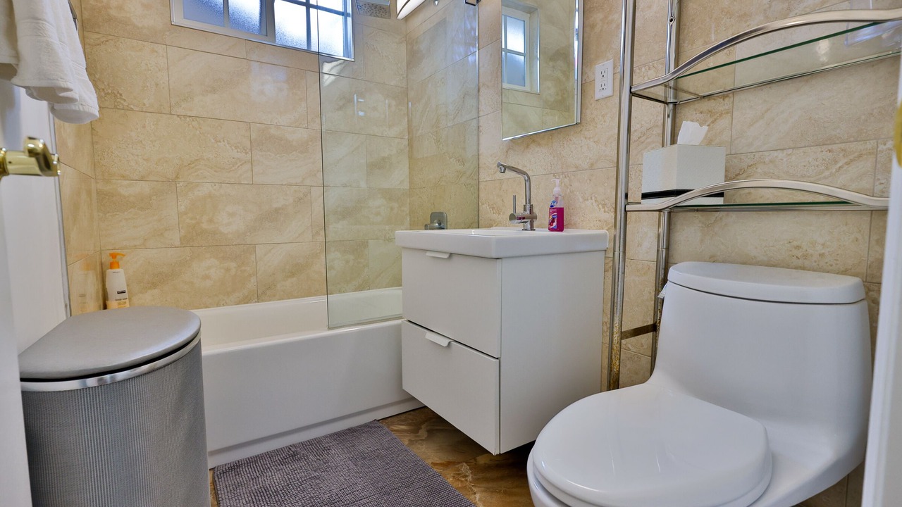 Photo of Bathroom in Del Rey