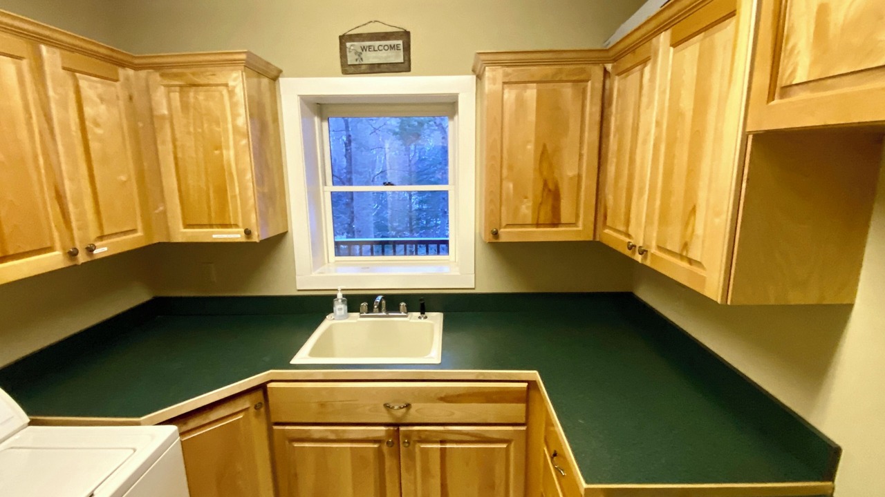 Photo of Bedroom in Seven Devils