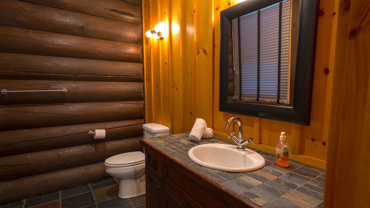 Photo of Bathroom in Lac-Superieur