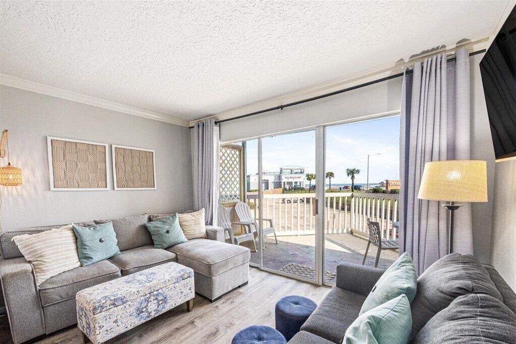 Photo of Livingroom in Galveston