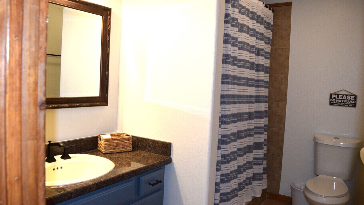 Photo of Bathroom in Tow