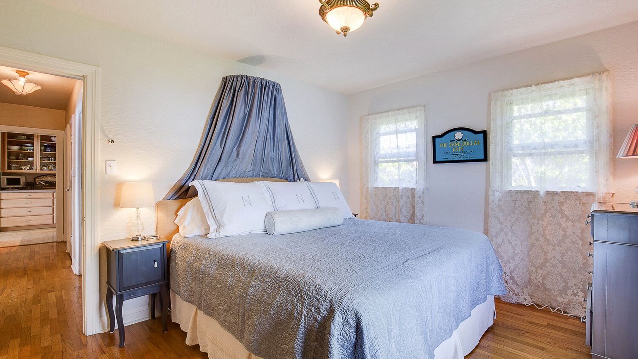 Photo of Bedroom in Bremerton