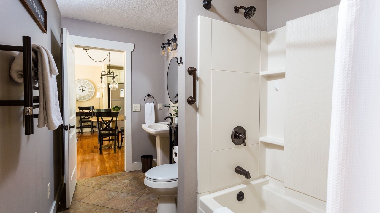 Photo of Bathroom in Skyland