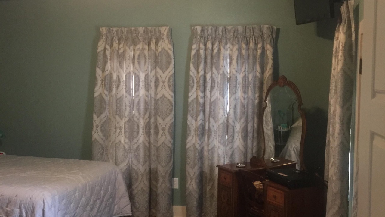 Photo of Bedroom in Franklin Estates