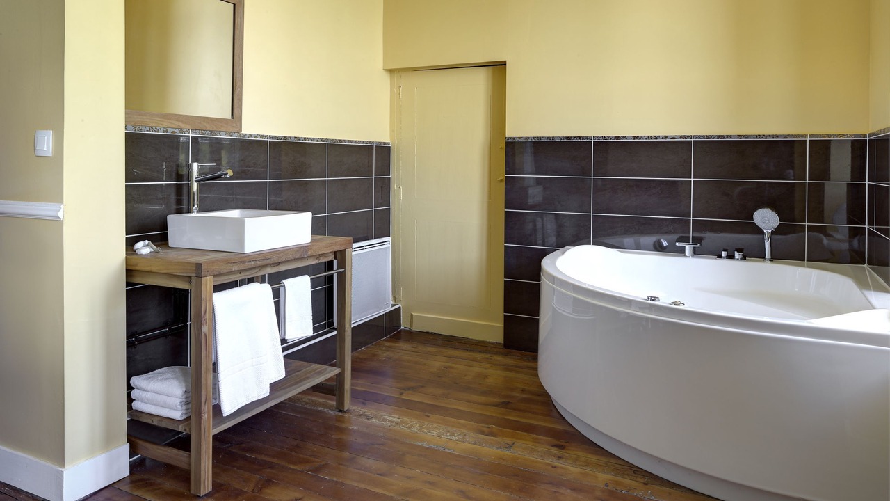 Photo of Bathroom in Flaujagues