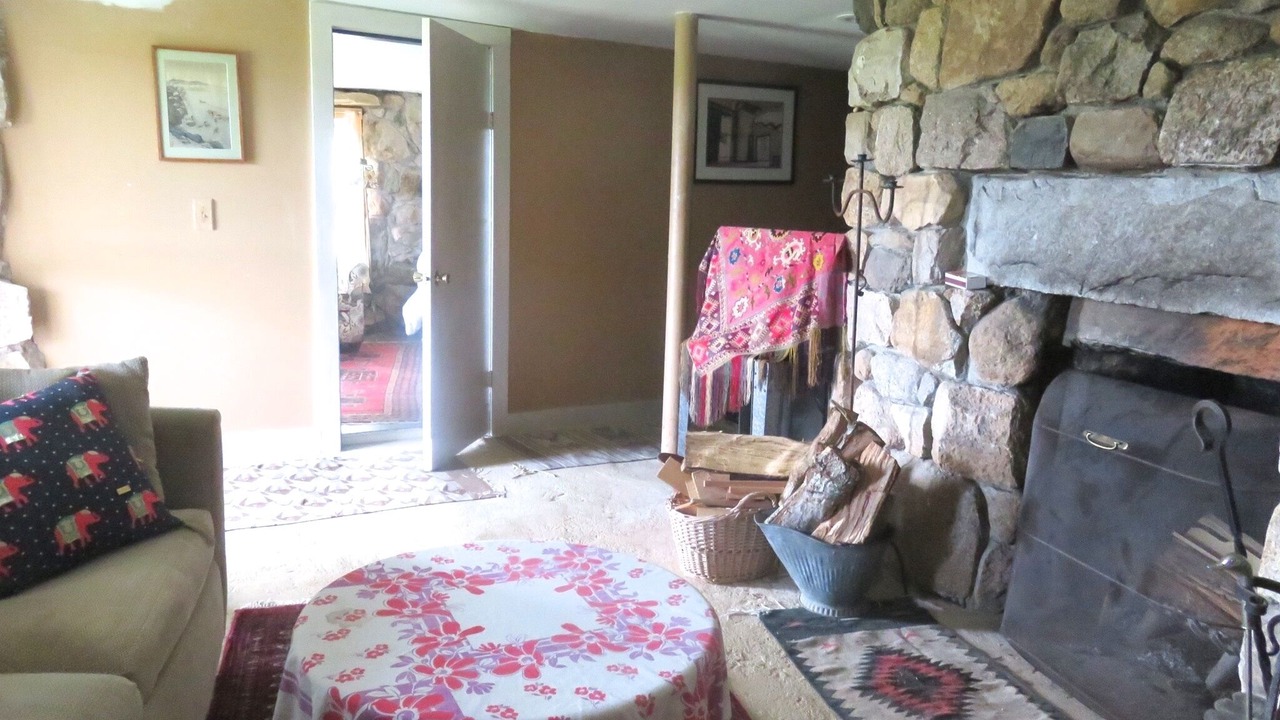 Photo of Livingroom in Aquinnah