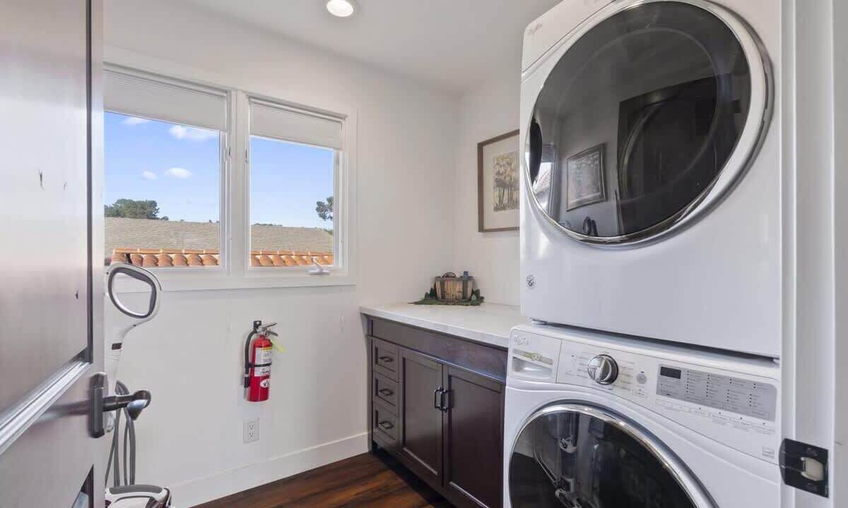 Photo of Others in Golden Rectangle