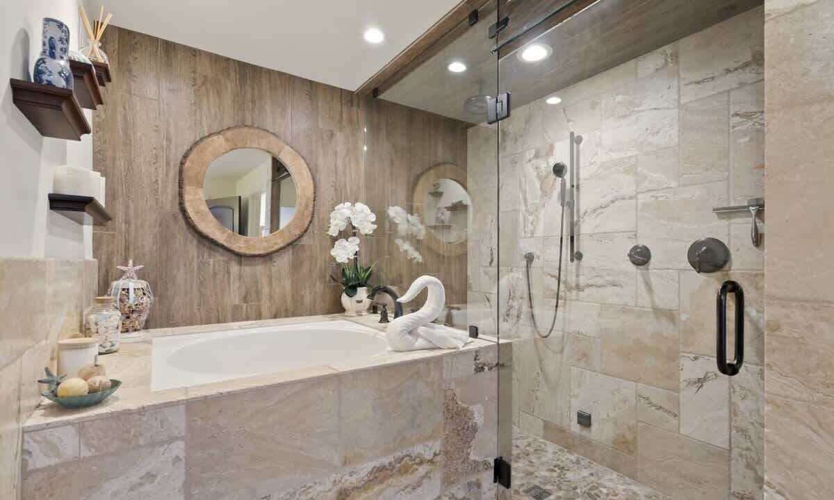 Photo of Others in Golden Rectangle