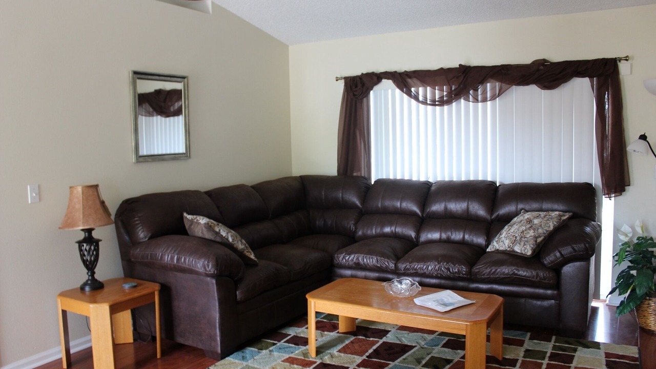 Photo of Bedroom in Crescent Lakes