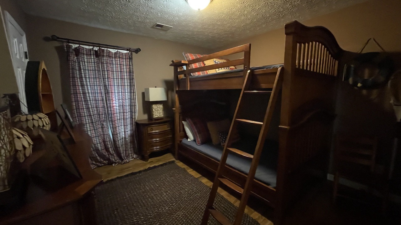 Photo of Bedroom in Eatonton