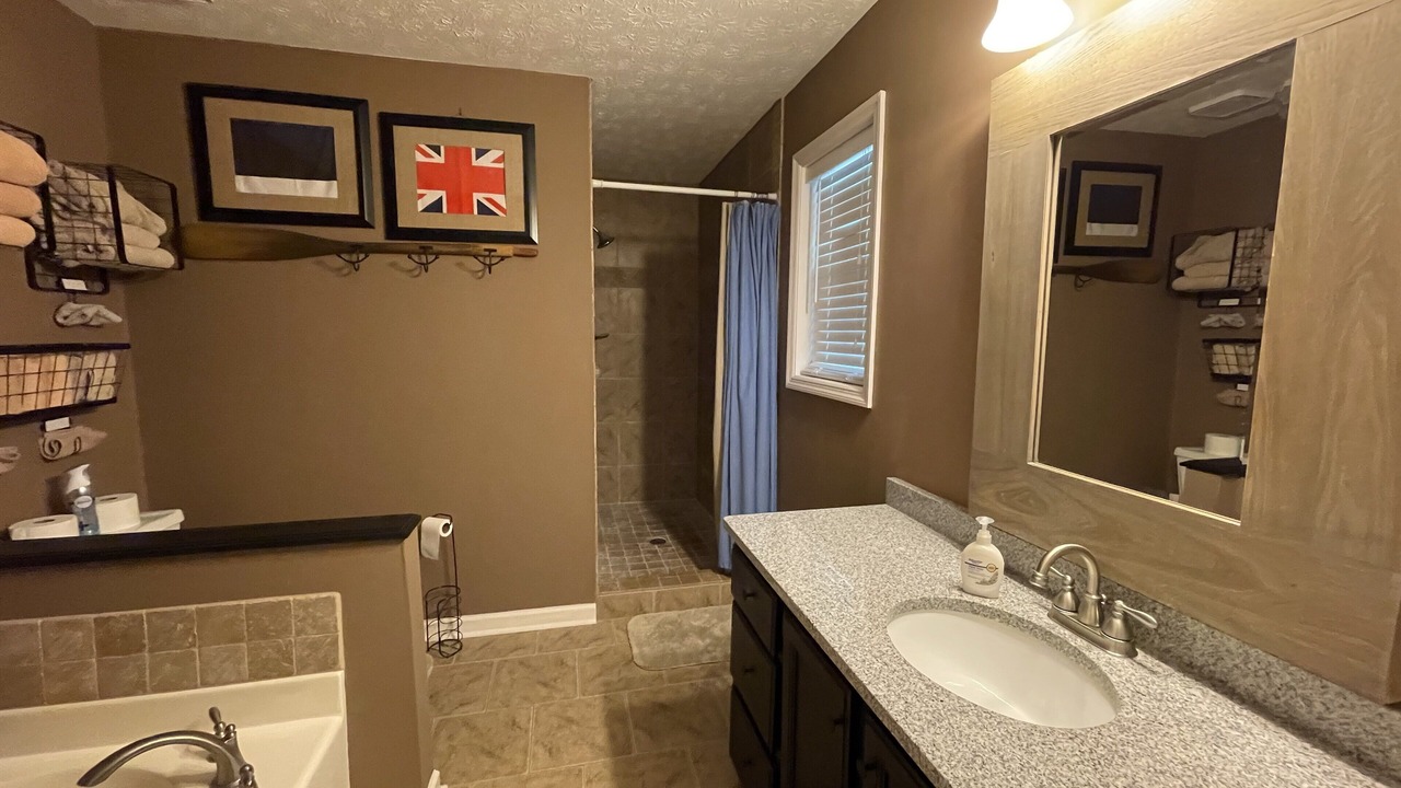 Photo of Bathroom in Eatonton