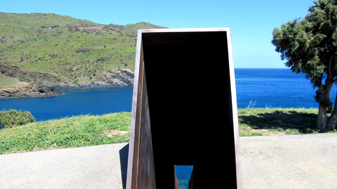 Photo of Others in Portbou