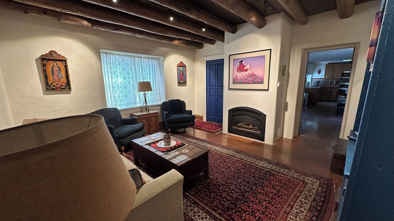 Photo of Livingroom in Taos
