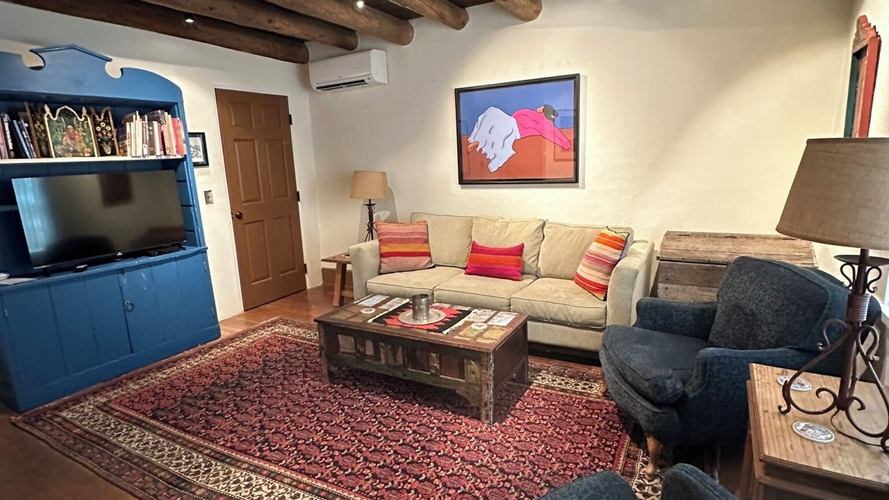 Photo of Livingroom in Taos