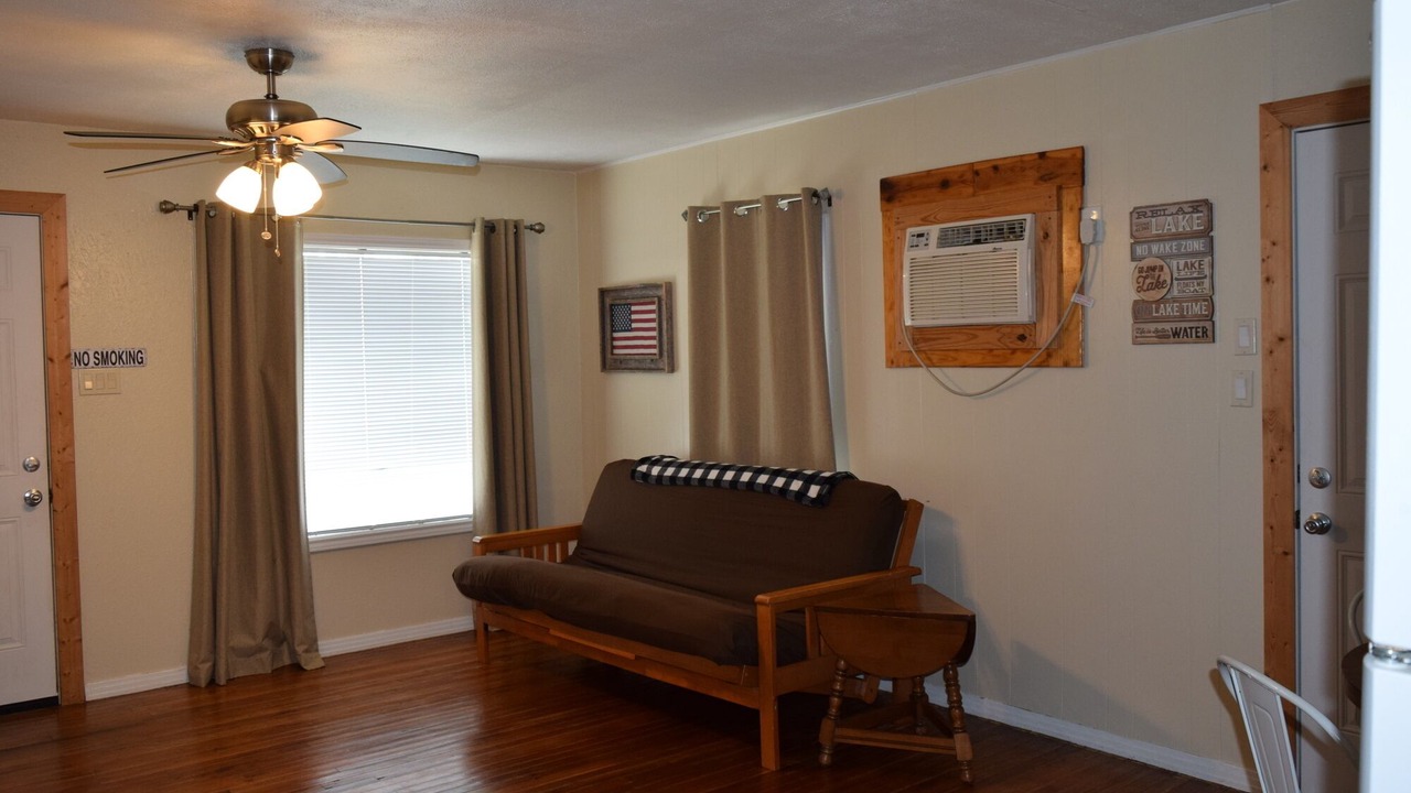 Photo of Livingroom in Tow