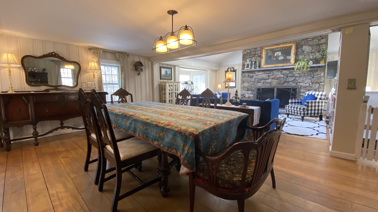 Photo of Bedroom in Warren