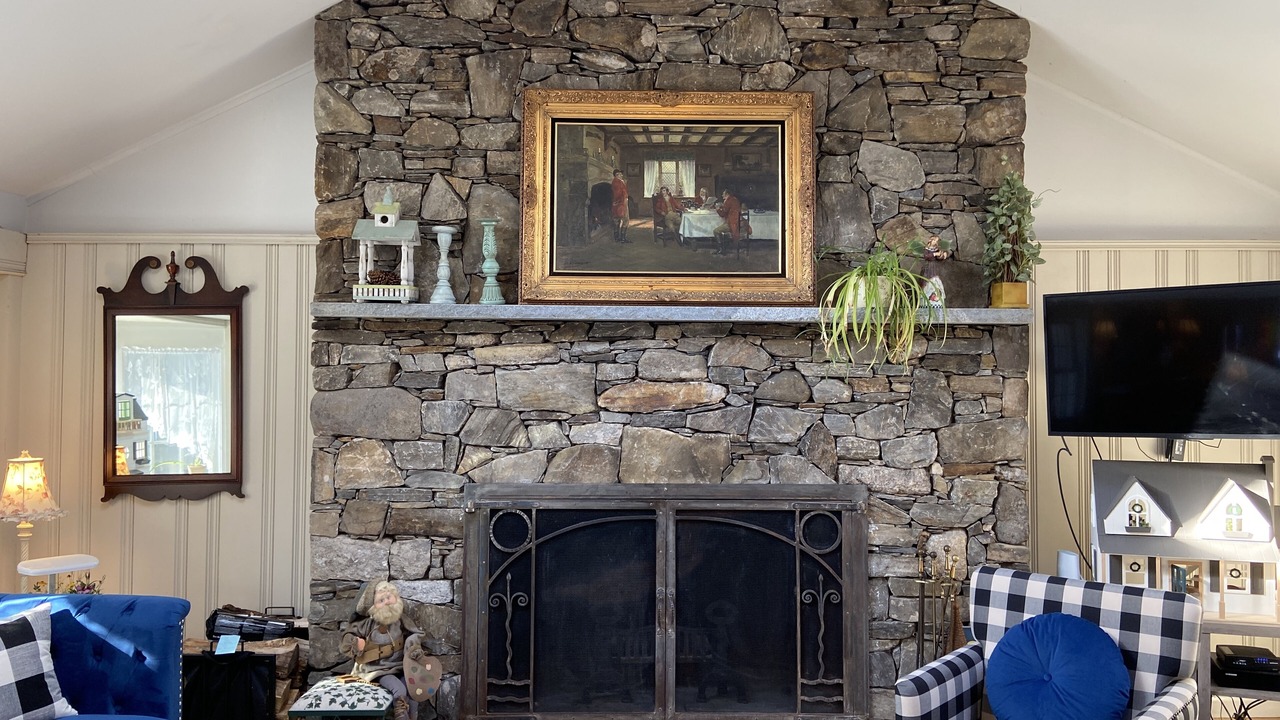 Photo of Livingroom in Warren