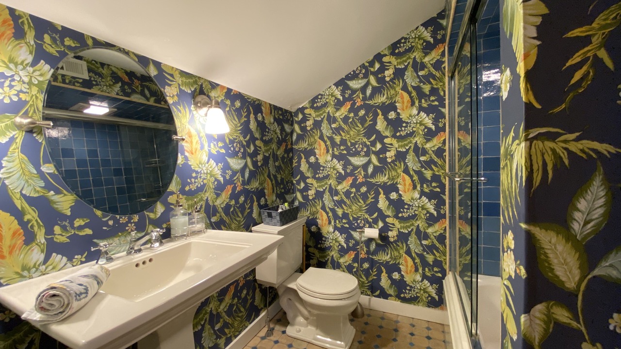 Photo of Bathroom in Warren