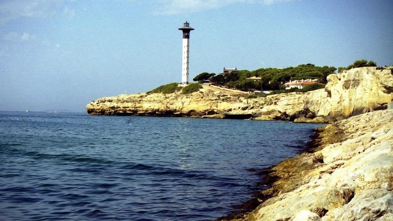 Photo of Others in Clara