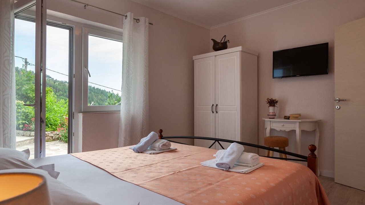 Photo of Bedroom in Bast
