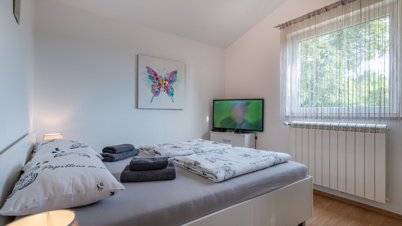 Photo of Bedroom in Loborika