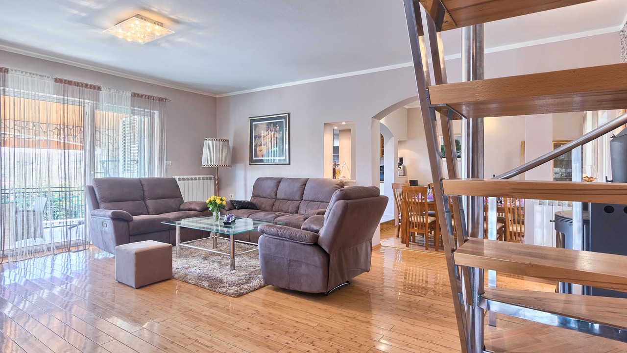 Photo of Livingroom in Loborika