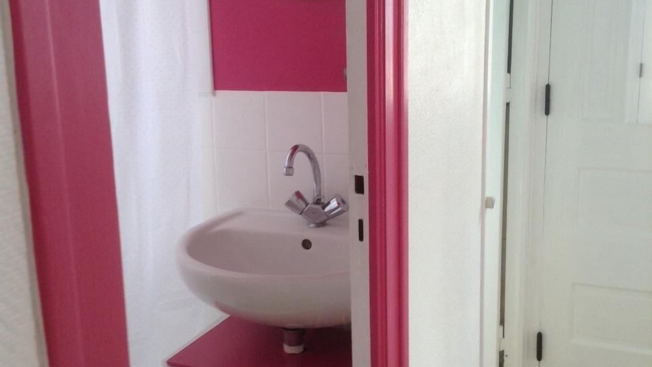 Photo of Bathroom in Landunvez