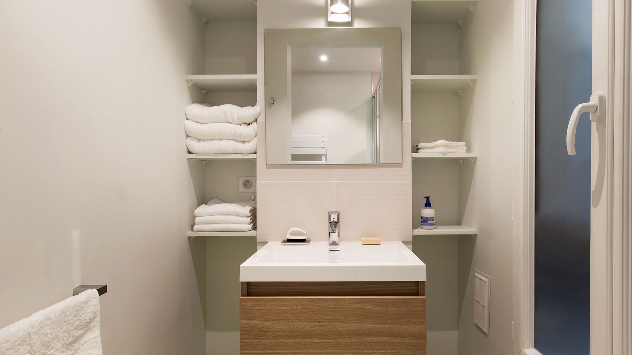 Photo of Bathroom in Batignolles