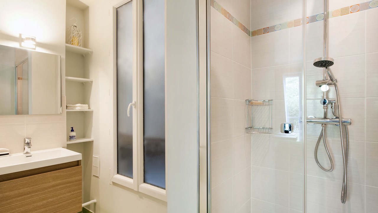 Photo of Bathroom in Batignolles