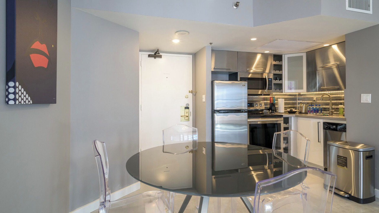 Photo of Others in Mid Beach