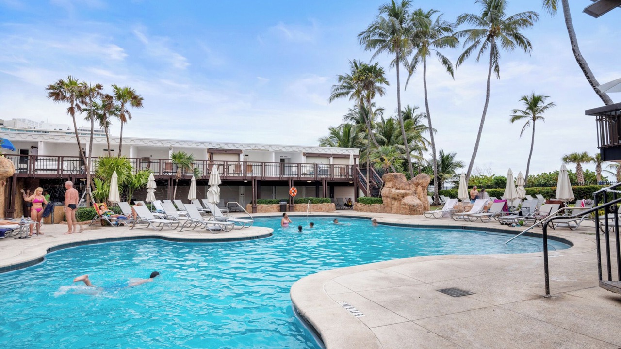 Photo of Outdoor in Mid Beach