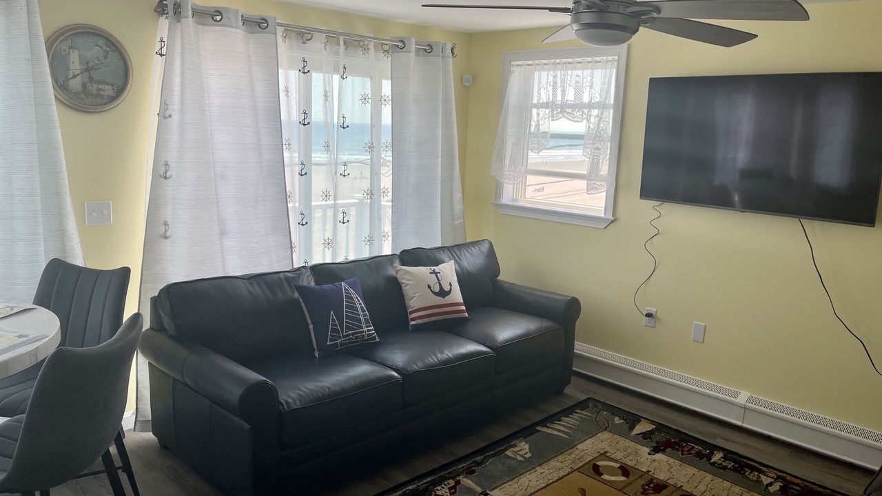 Photo of Livingroom in York Beach