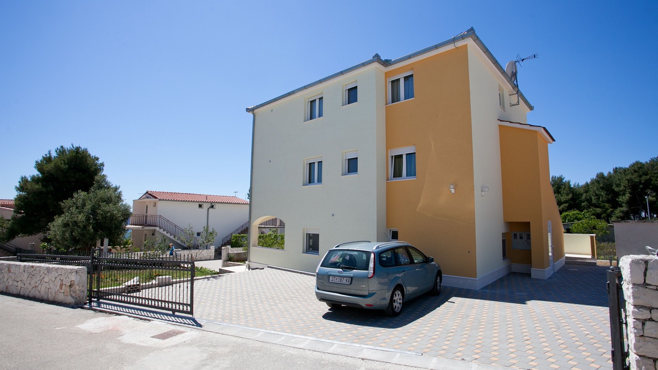 Photo of Others in Okrug Gornji