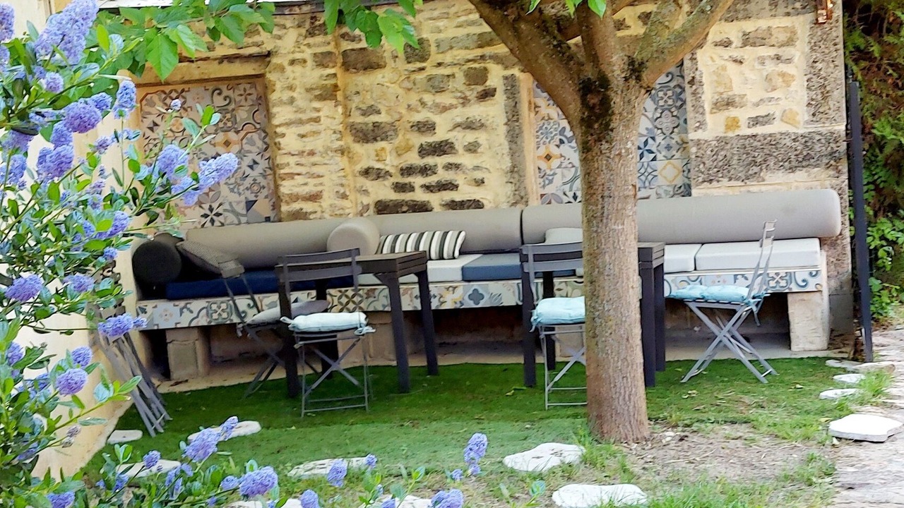 Photo of Patio Balcony in Chardonnay