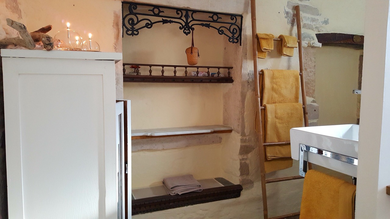 Photo of Others in Chardonnay