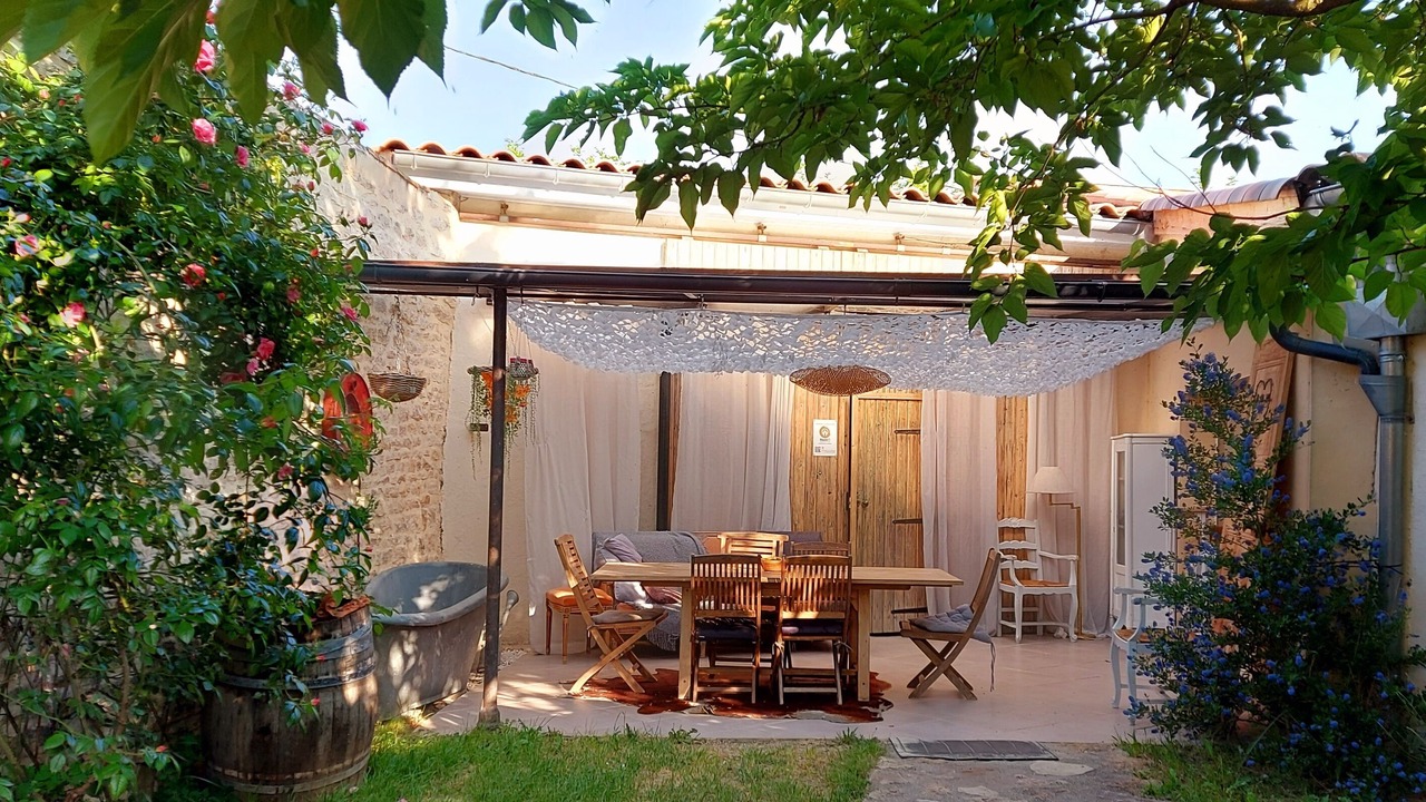 Photo of Outdoor in Chardonnay