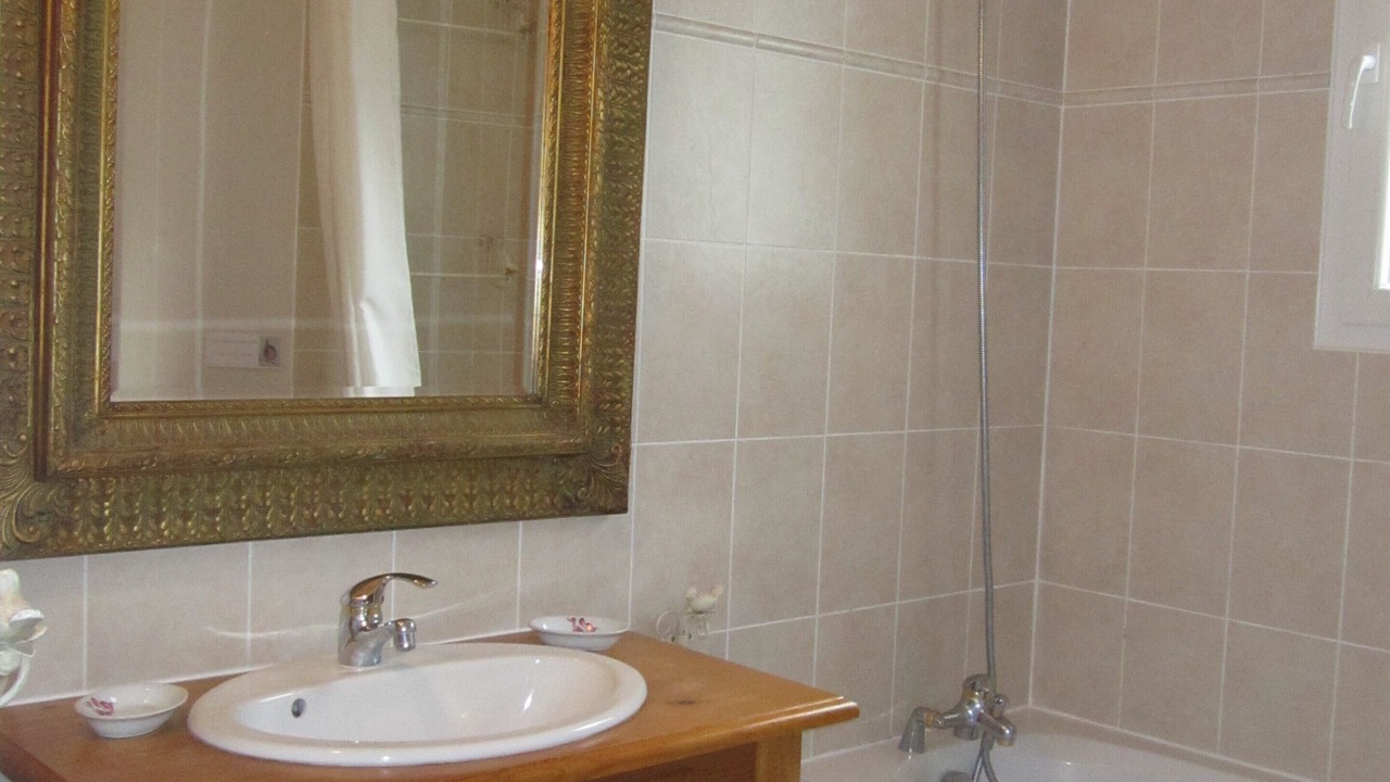 Photo of Bathroom in Montferrer