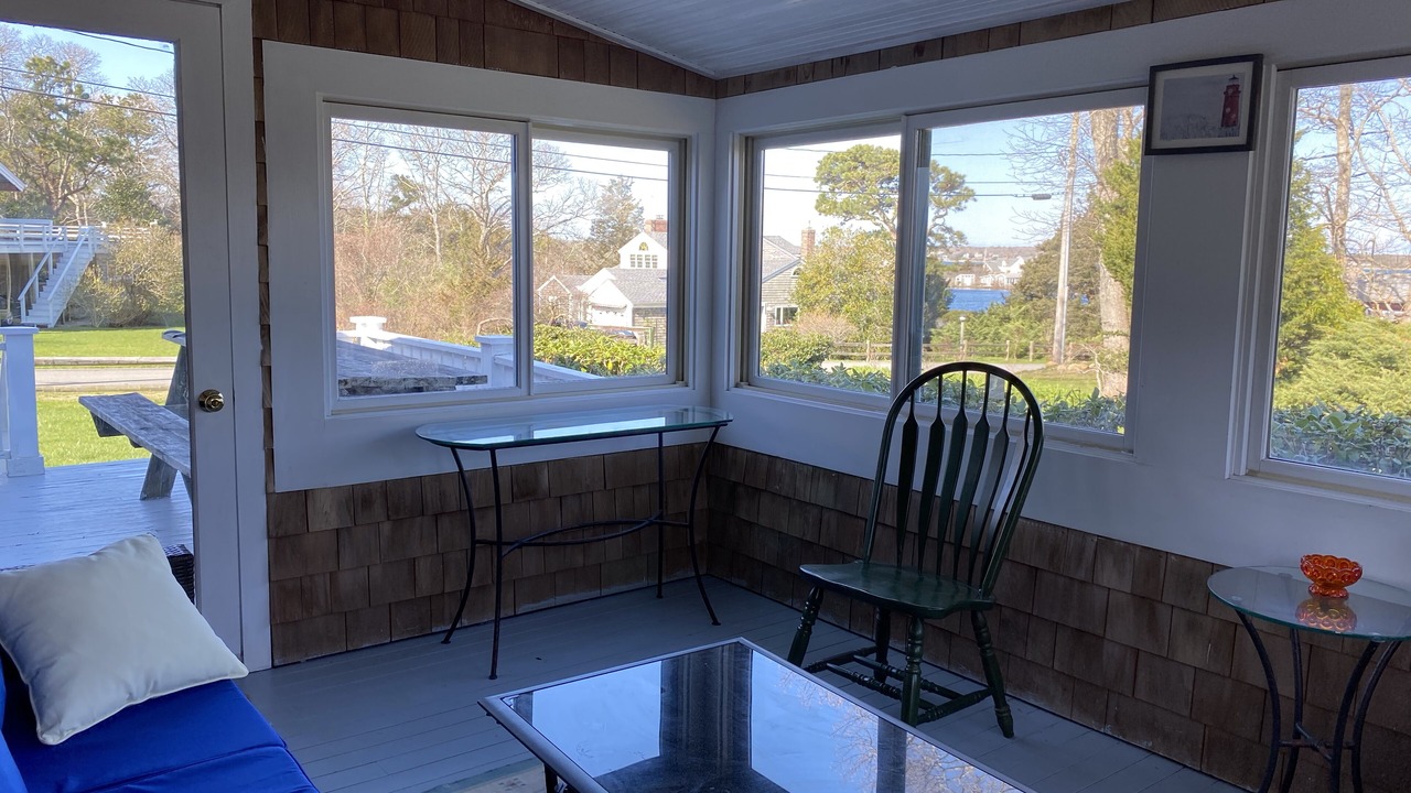 Photo of Livingroom in East Chop