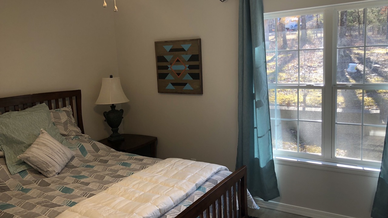 Photo of Bedroom in Russellville