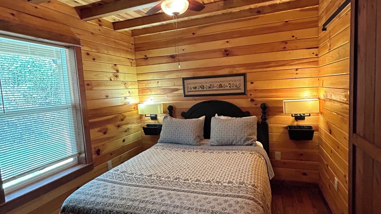 Photo of Bedroom in Blowing Rock
