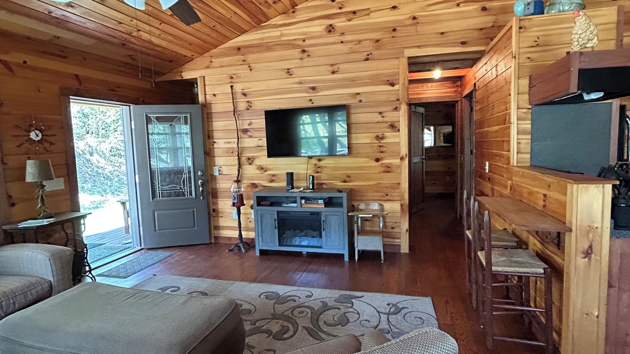 Photo of Livingroom in Blowing Rock