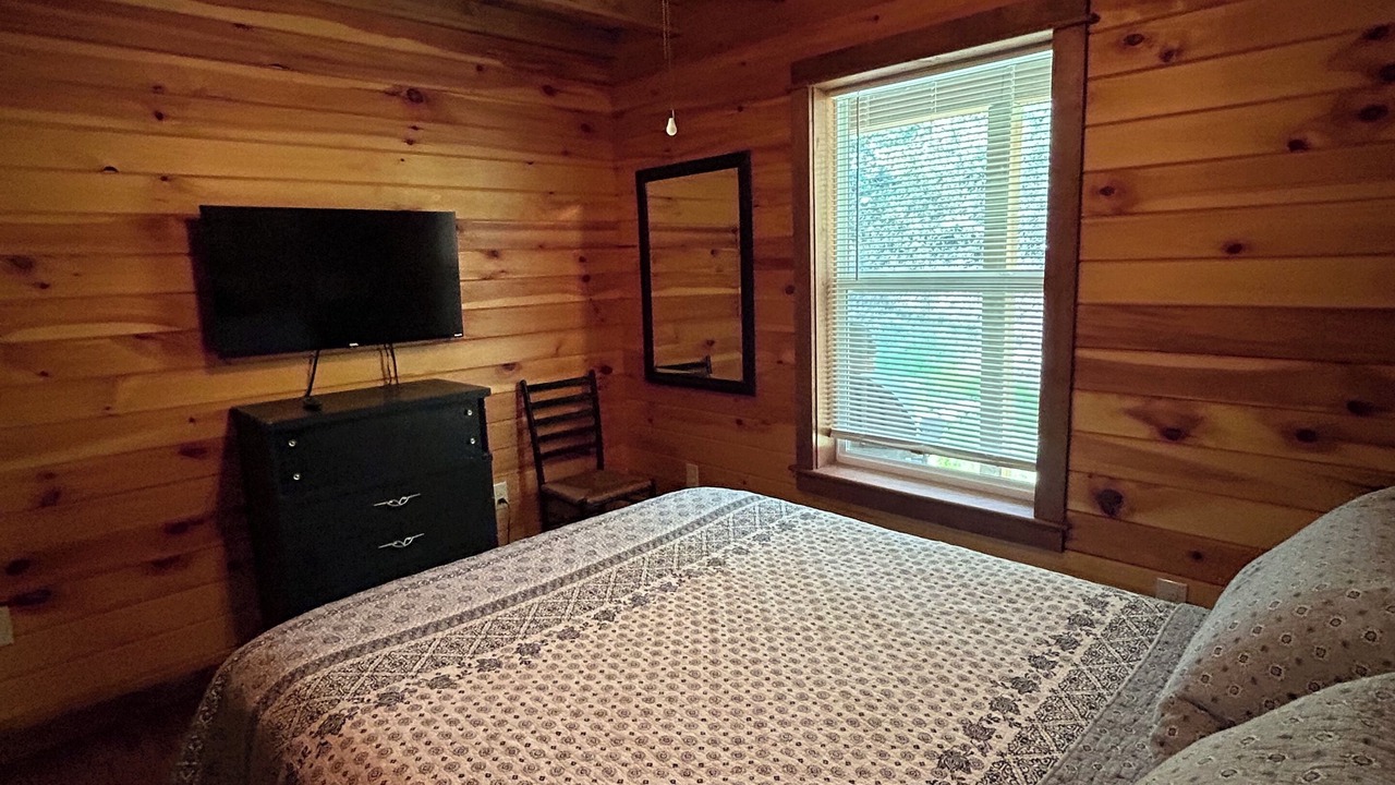 Photo of Bedroom in Blowing Rock