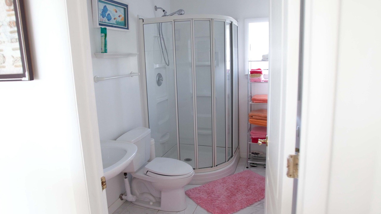 Photo of Bathroom in Loveladies