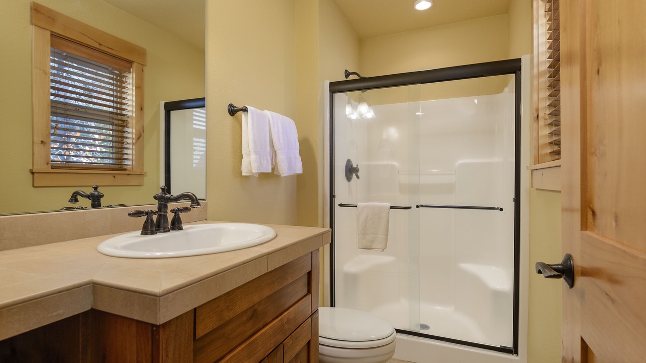 Photo of Bathroom in Sunriver