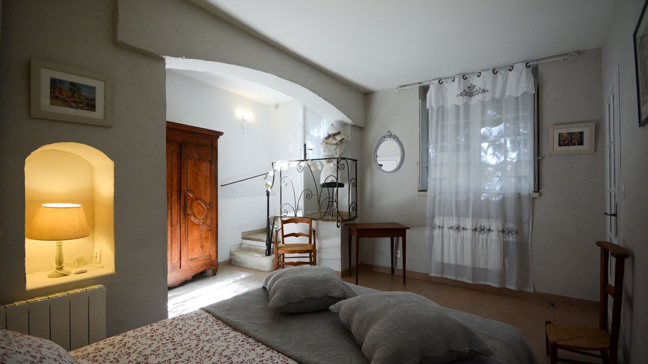 Photo of Bedroom in Avignon City Centre