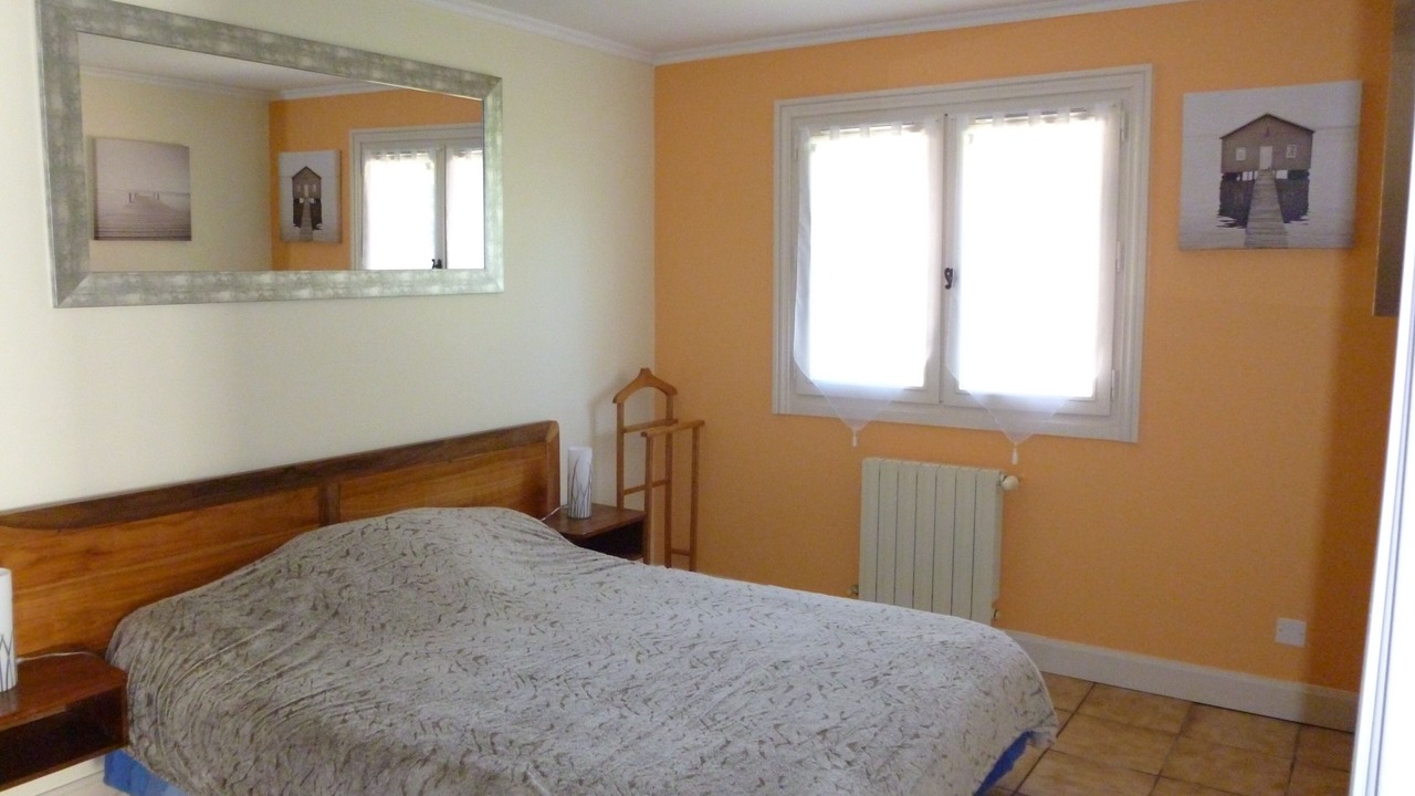 Photo of Bedroom in La Roquebrussanne